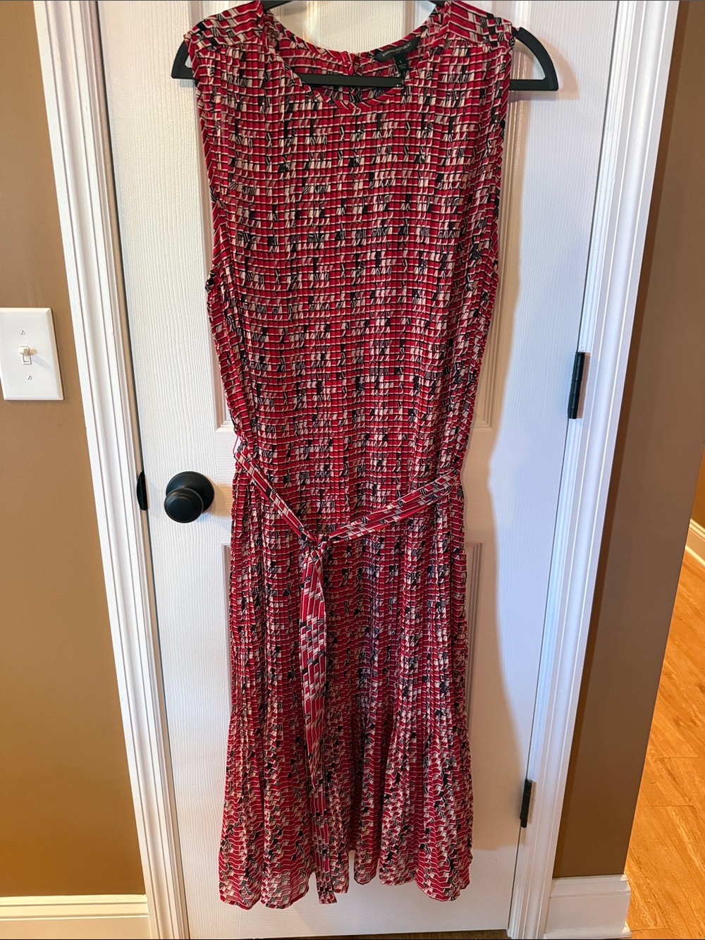 Banana Republic Red Patterned Sleeveless Midi Dress with Tie Waist